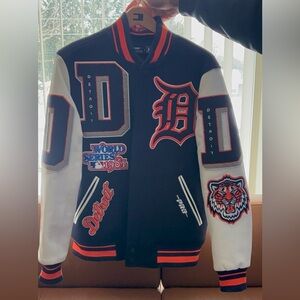 Unisex Small: Detroit Themed Black and White Jacket
